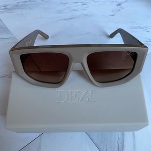 DEZI BACKTRACK- MATTE STONE SUNGLASSES